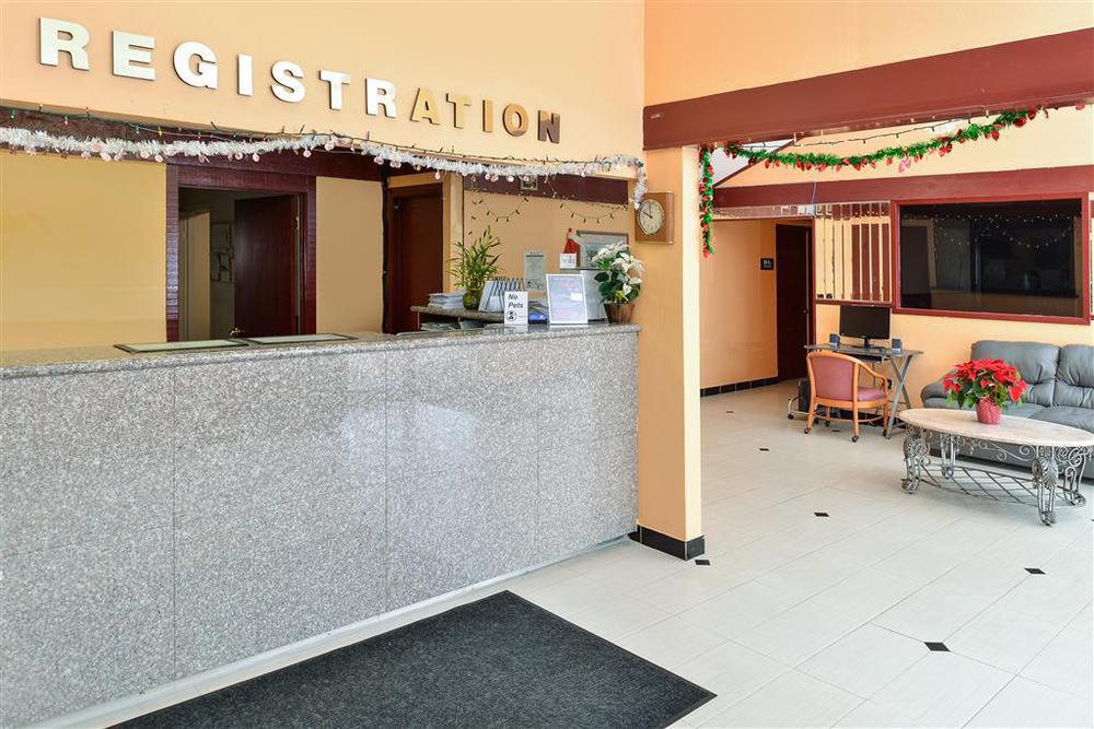 Americas Best Value Inn 콘로 내부 사진